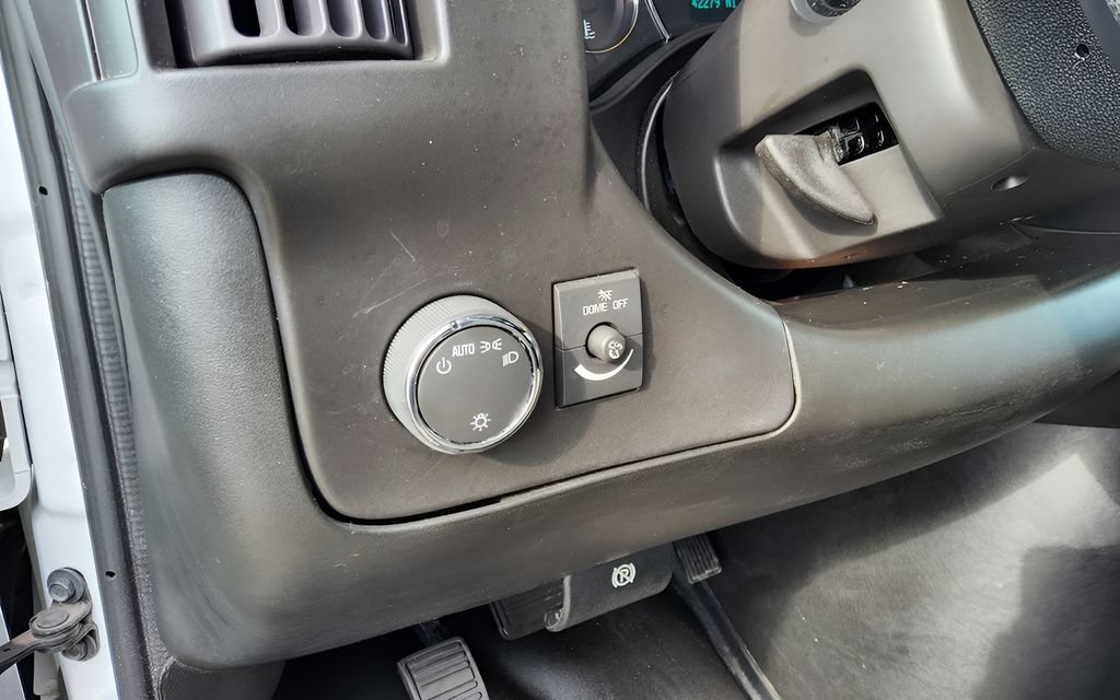 Used 2023 Chevrolet Express 3500 LS RWD image 17