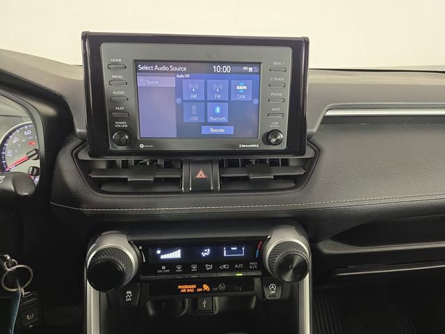 Used 2021 Toyota RAV4 LE AWD/4WD image 21