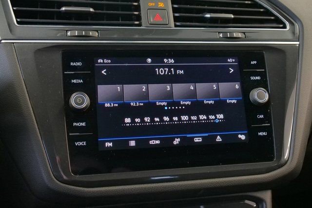 Used 2022 Volkswagen Tiguan SE image 20