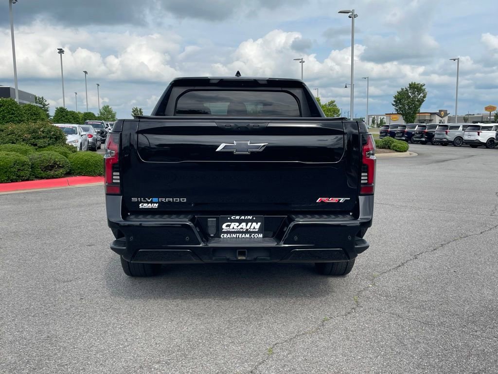Used 2024 Chevrolet Silverado EV RST AWD/4WD image 6