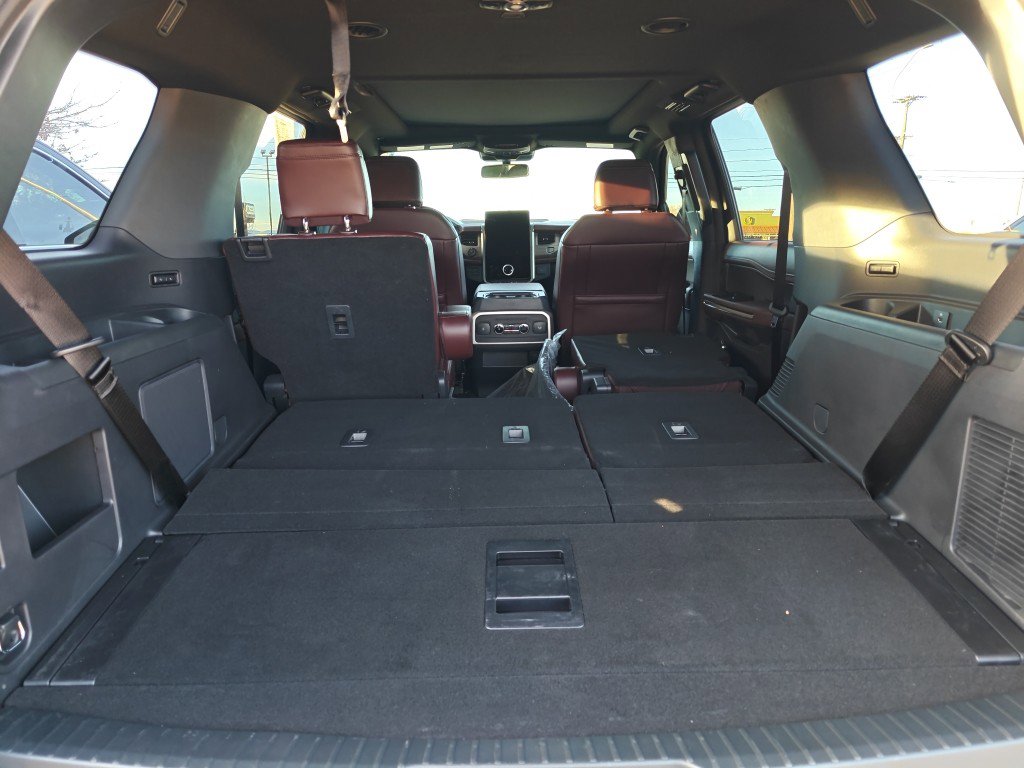 Used 2024 Ford Expedition Limited w/ Excursion Package image 31