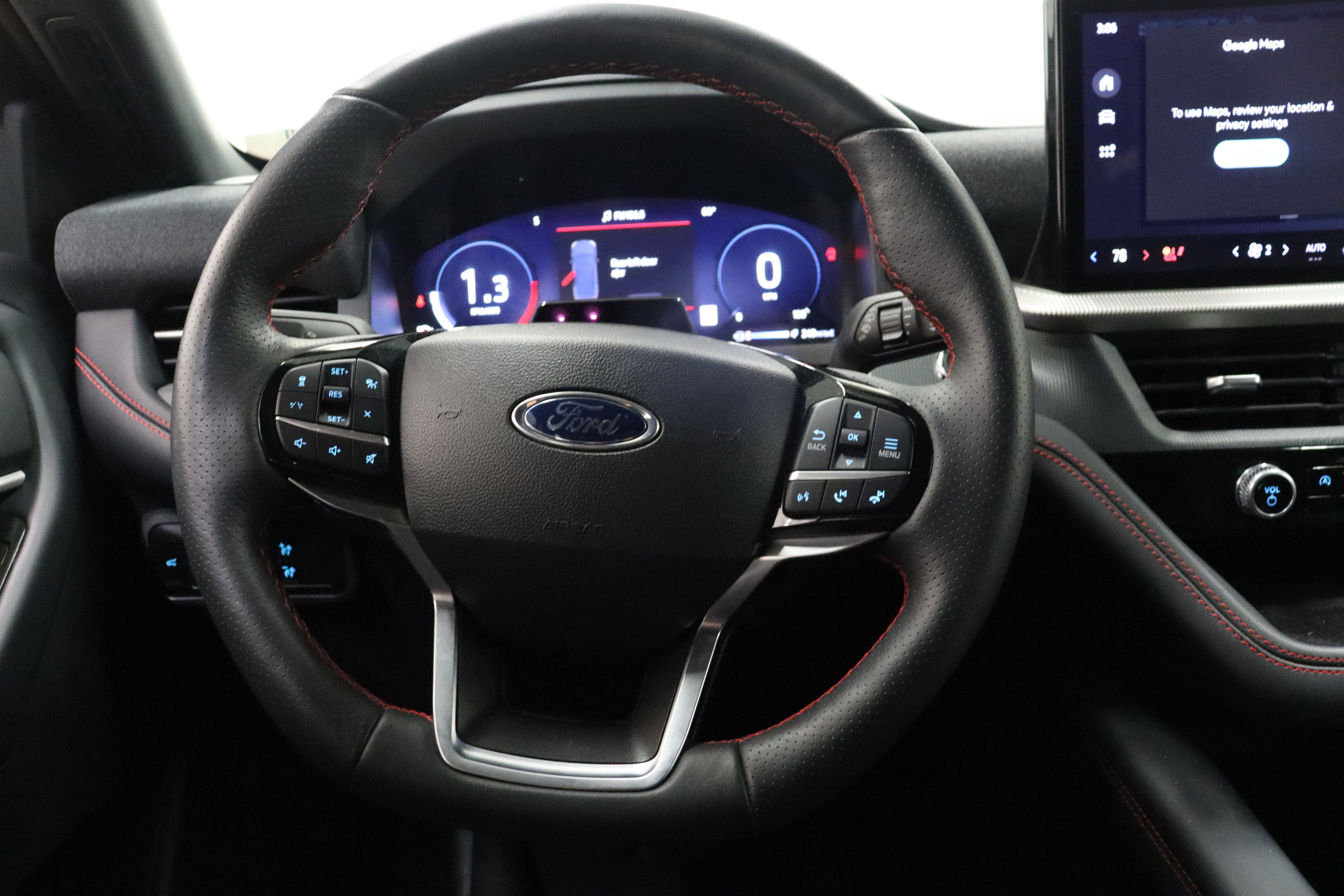 Used 2025 Ford Explorer ST-Line w/ ST-Line Street Pack image 21