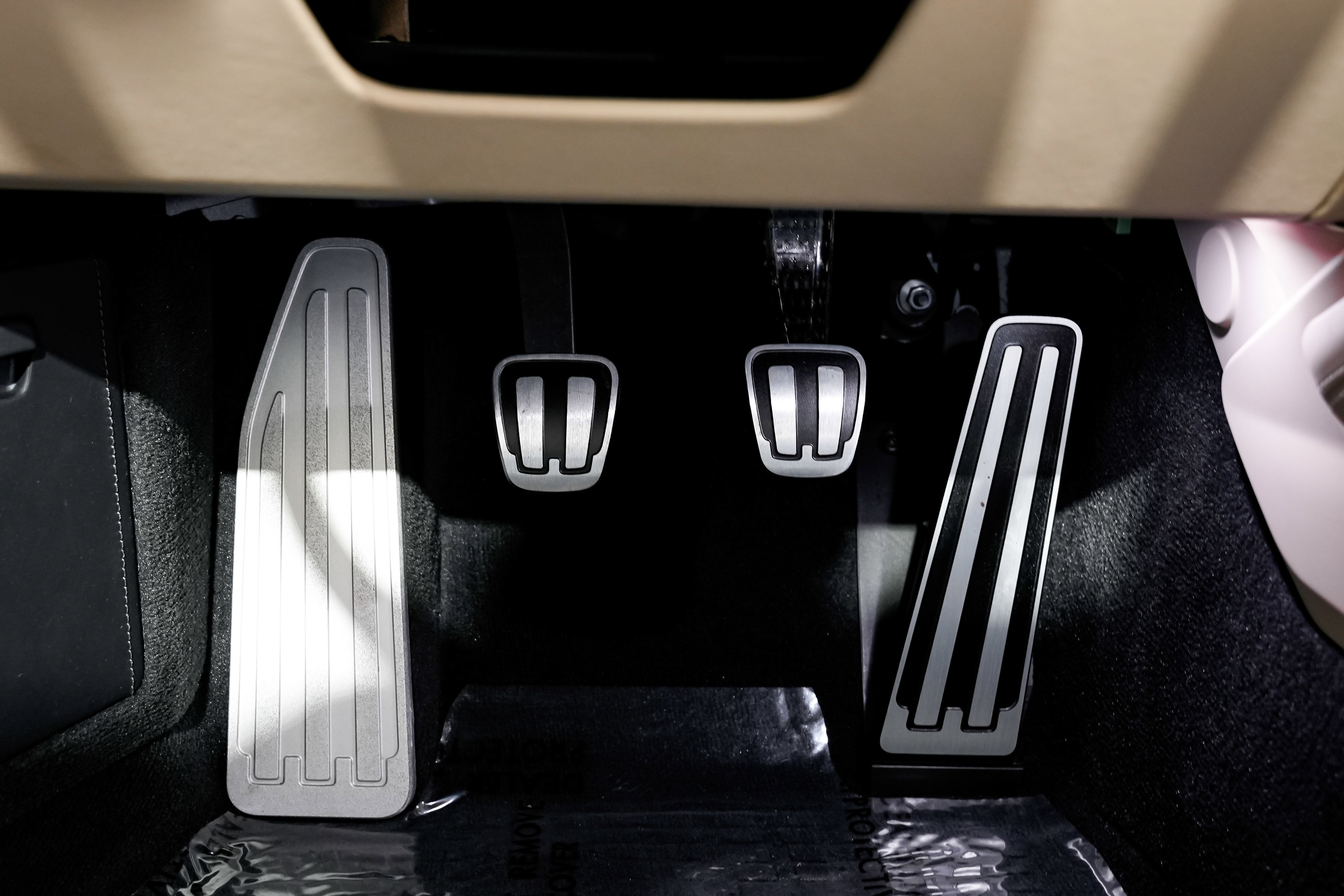 Used 2021 Porsche 911 Targa 4S Heritage Design image 12