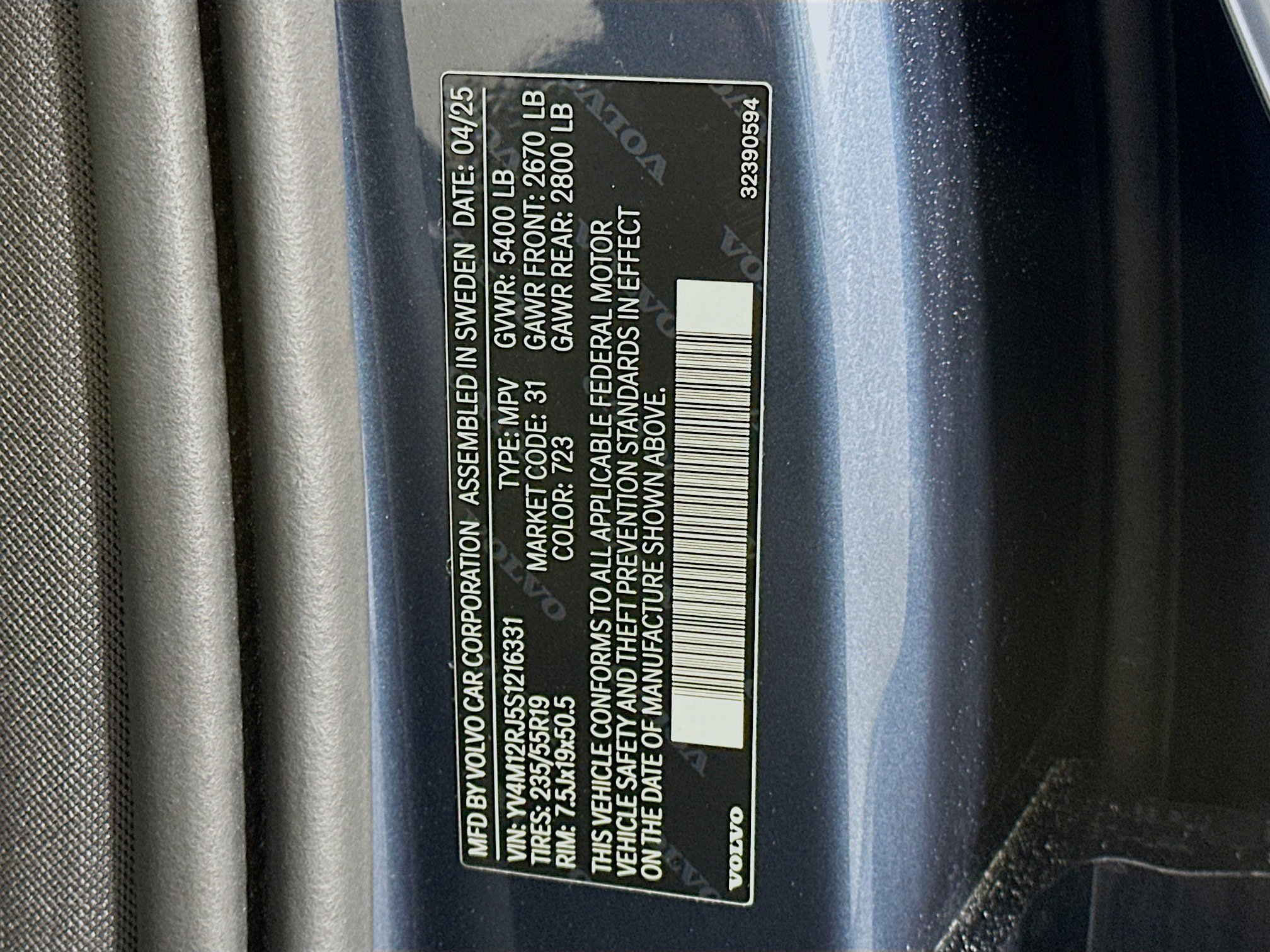 Used 2025 Volvo XC60 B5 Core image 12