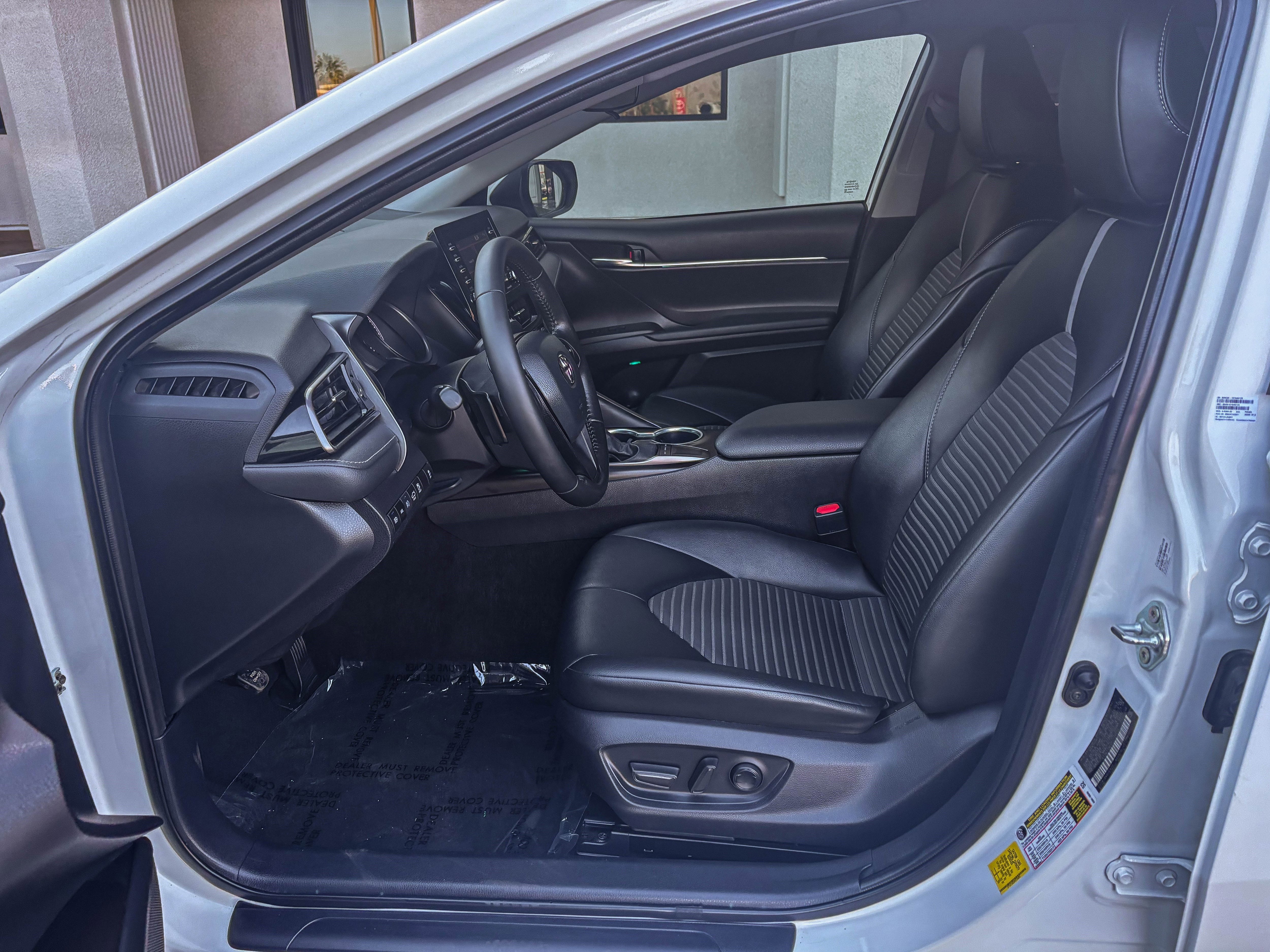 Used 2023 Toyota Camry SE image 20