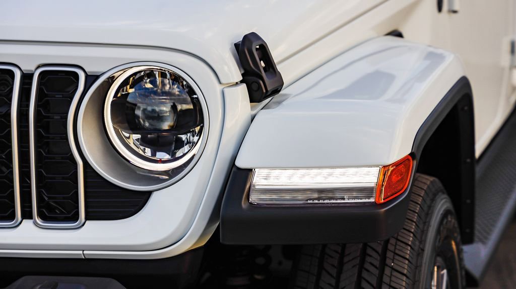 New 2025 Jeep Wrangler Sahara image 5