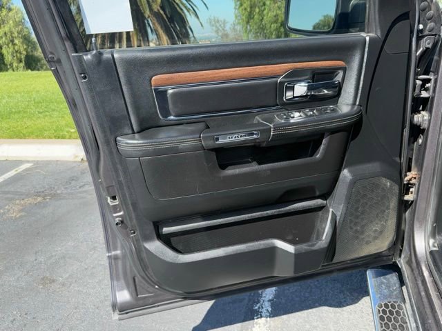 Used 2014 RAM 1500 Laramie w/ Convenience Group image 7