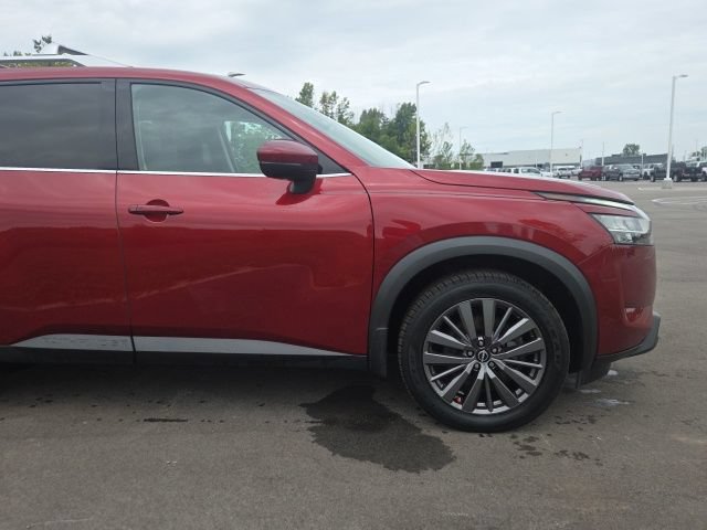 Used 2023 Nissan Pathfinder SL w/ SL Premium Package AWD/4WD image 4