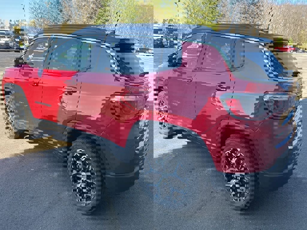 Used 2024 Jeep Compass Limited image 3