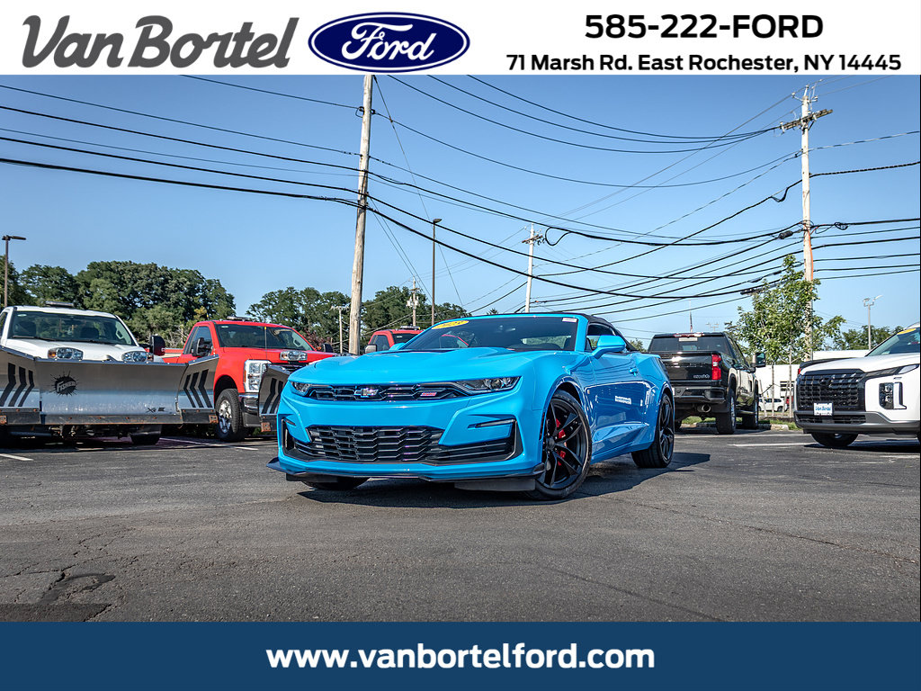 Used 2023 Chevrolet Camaro SS RWD image 1