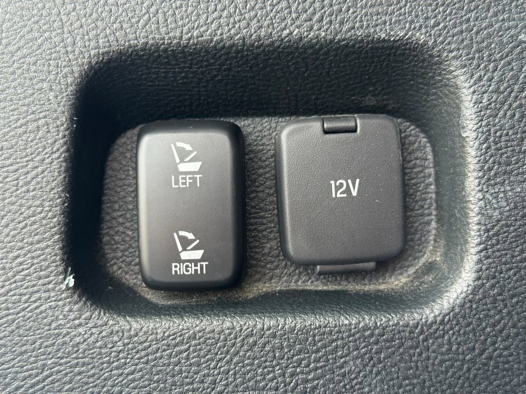 Used 2018 Ford Edge Sport w/ Equipment Group 401A AWD/4WD image 36