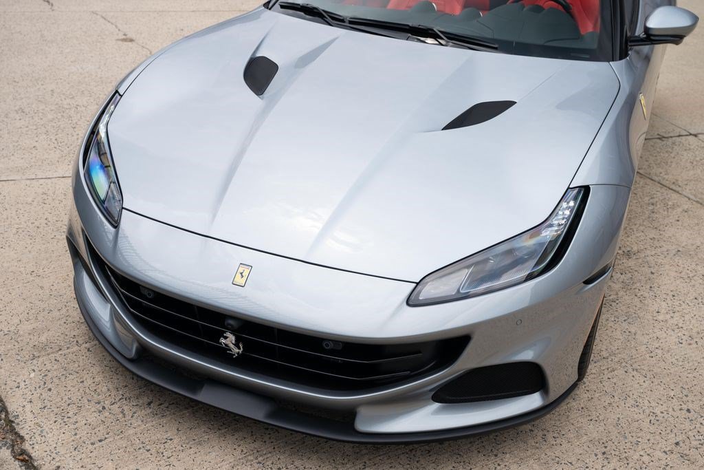 Used 2022 Ferrari Portofino M RWD image 11