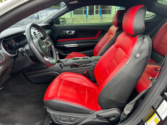 Used 2022 Ford Mustang GT Premium w/ Equipment Group 401A RWD image 4