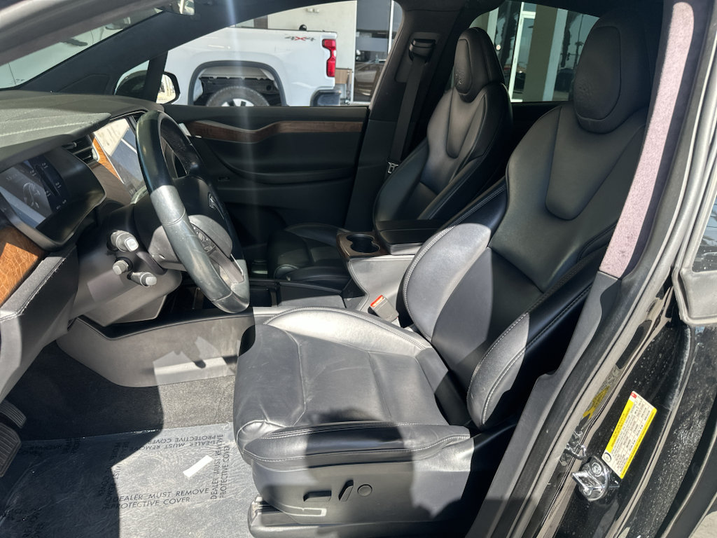 Used 2021 Tesla Model X Long Range AWD/4WD image 2