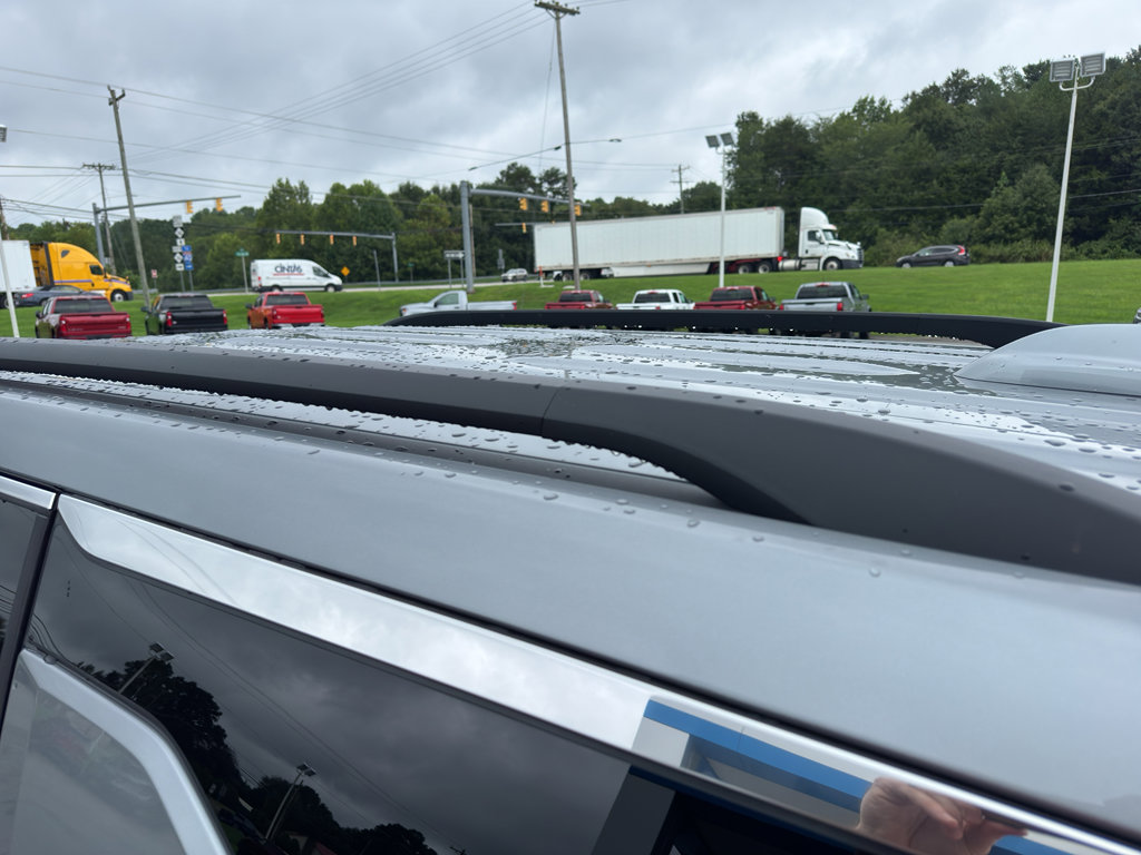 New 2026 Chevrolet Traverse LT image 9