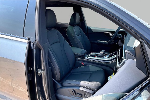 New 2026 Audi Q8 Premium Plus AWD/4WD image 7