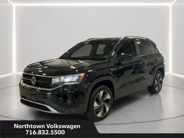 Certified 2023 Volkswagen Taos SE w/ Panoramic Sunroof Package