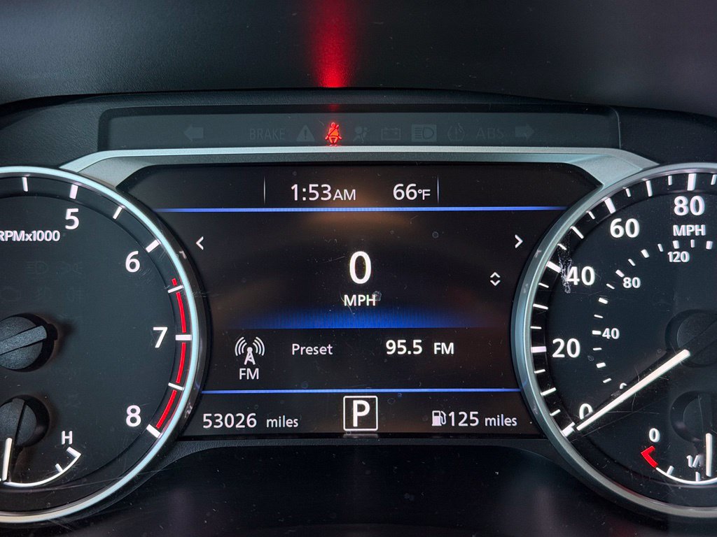 Certified 2022 Nissan Sentra SV FWD image 33