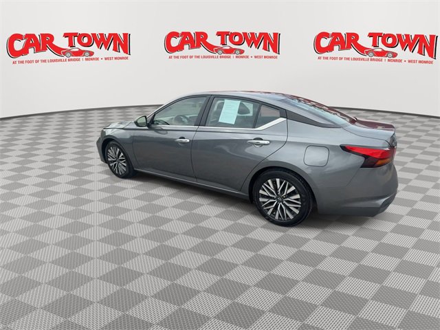 Used 2024 Nissan Altima 2.5 SV image 6