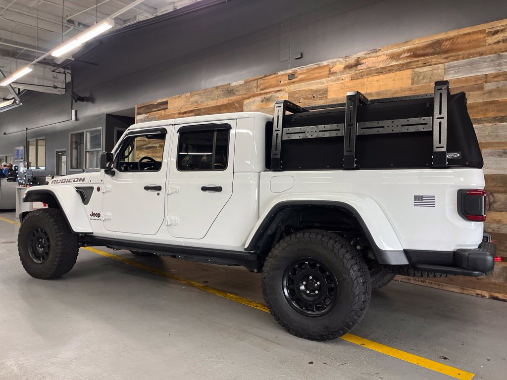 Used 2023 Jeep Gladiator Rubicon AWD/4WD image 23