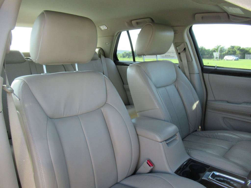 Used 2009 Cadillac DTS FWD image 8