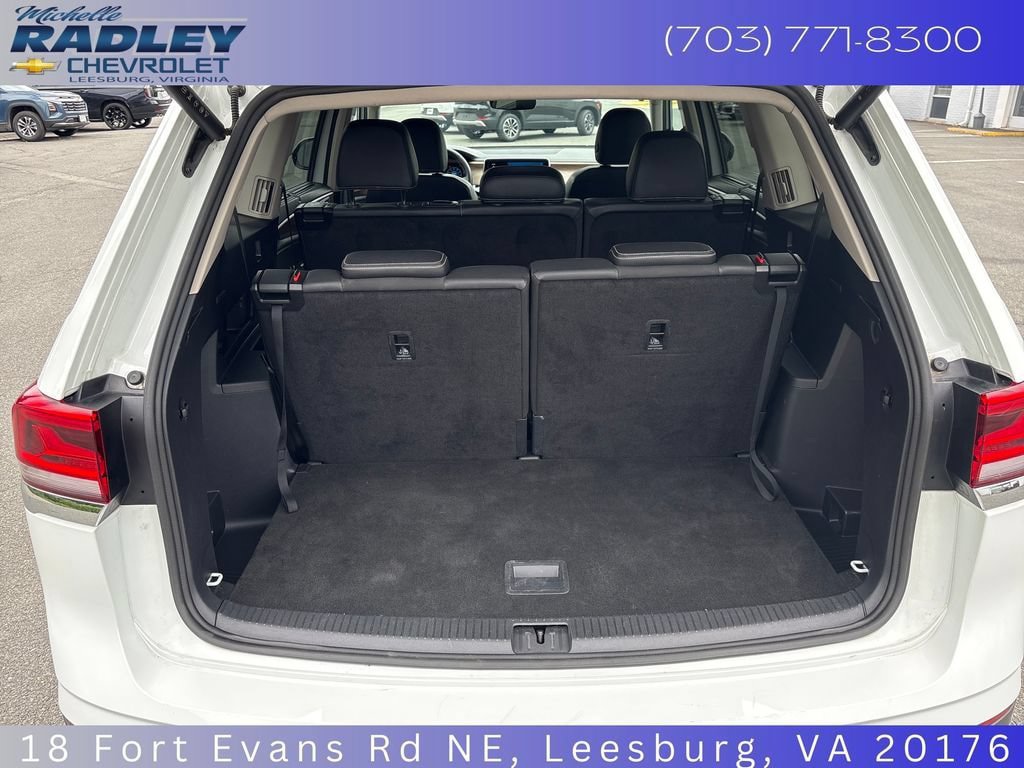 Used 2025 Volkswagen Atlas SE AWD/4WD image 11