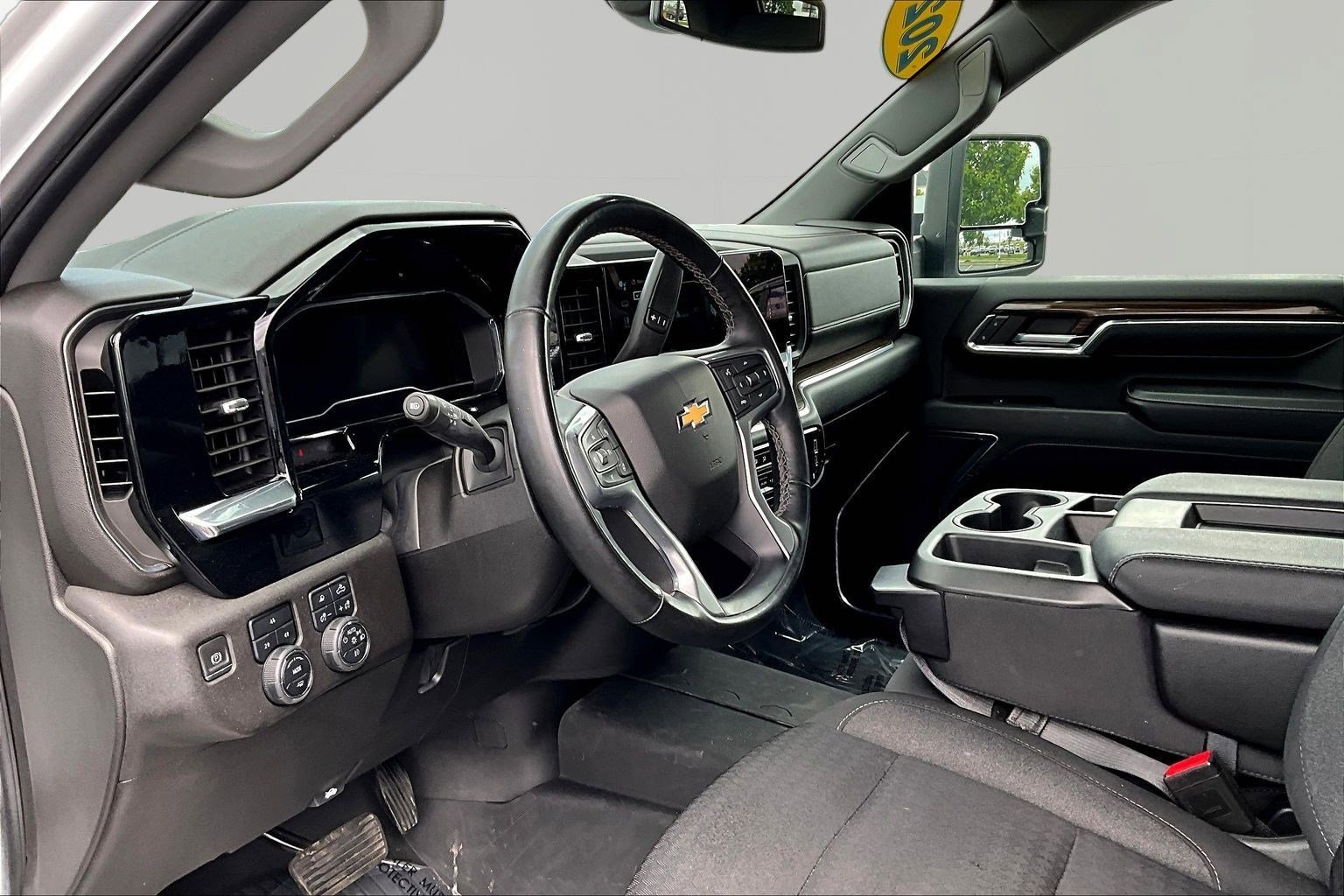 Used 2024 Chevrolet Silverado 3500 LT w/ All Star Edition AWD/4WD image 16