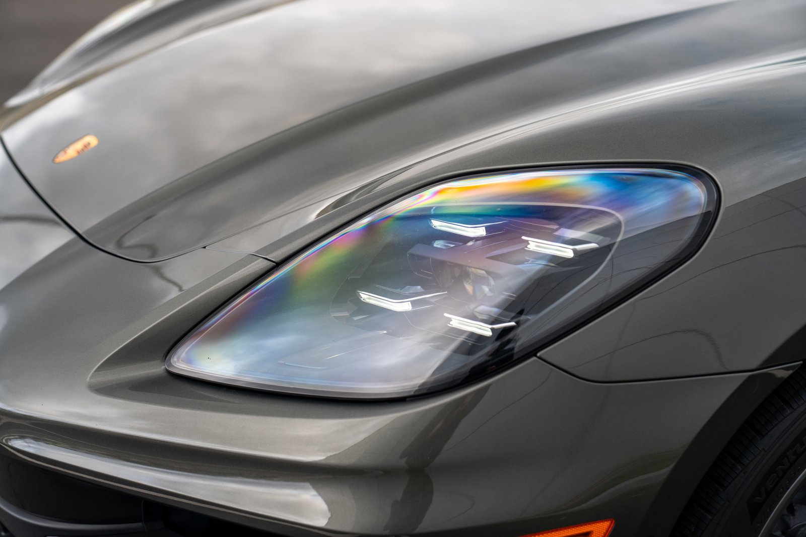 Certified 2025 Porsche Panamera image 28