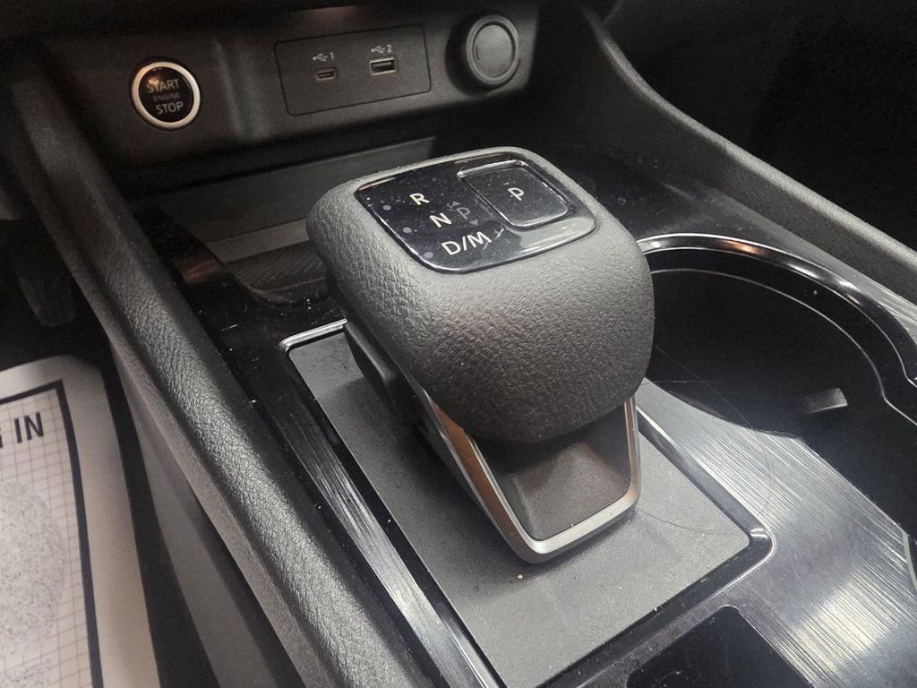 Used 2021 Nissan Rogue SV AWD/4WD image 24