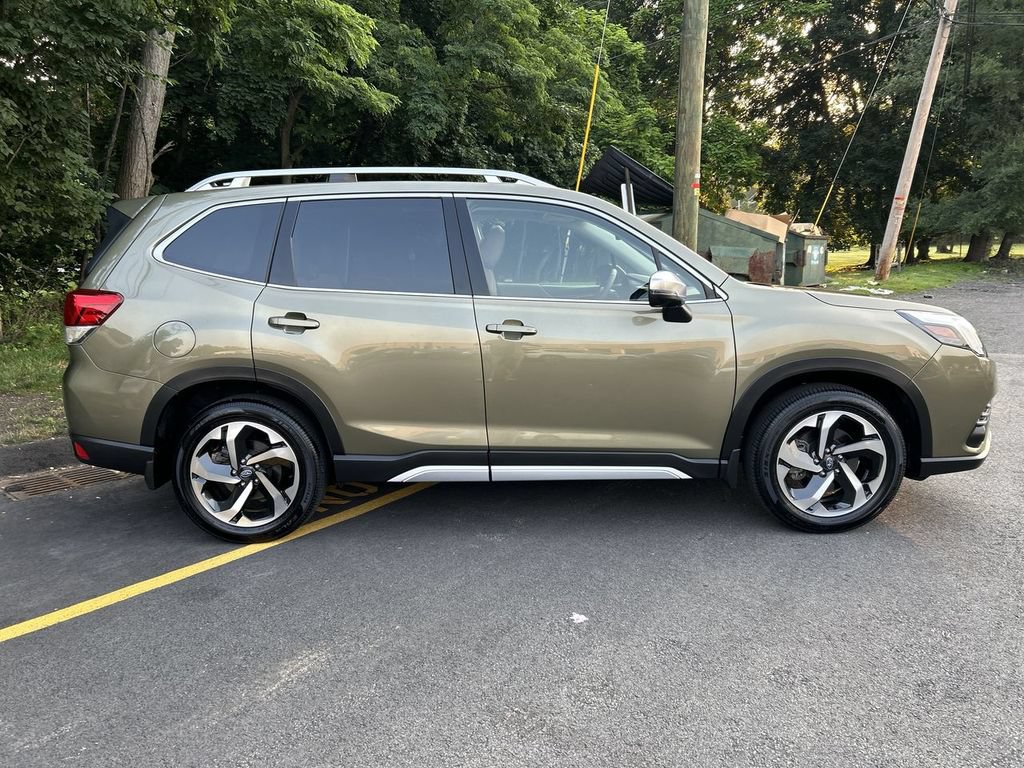 Certified 2023 Subaru Forester Touring AWD/4WD image 9