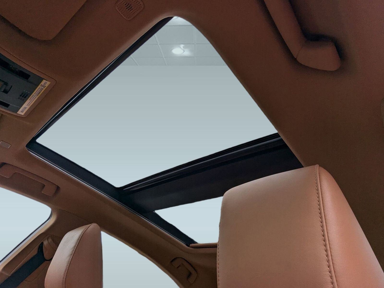 New 2025 Lexus ES 350 w/ Luxury Package image 13