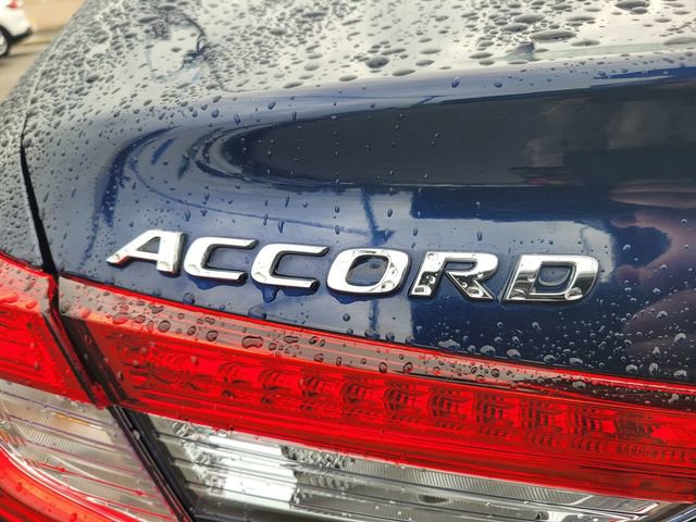 Used 2019 Honda Accord Touring image 10