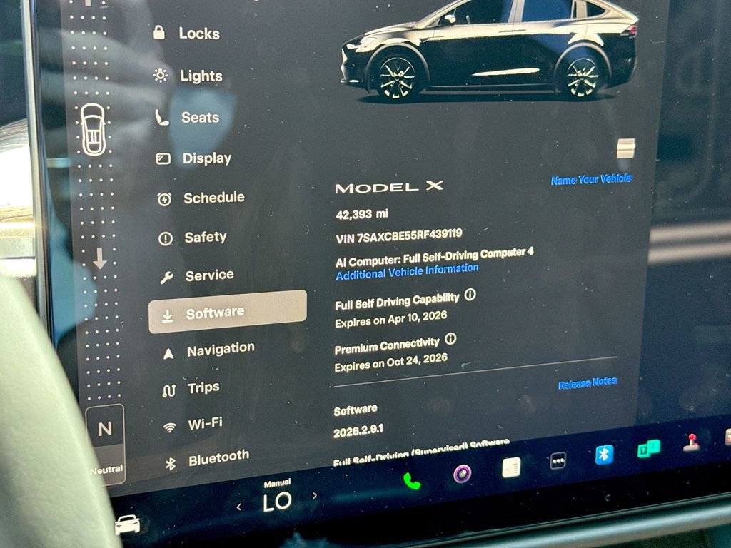 Used 2024 Tesla Model X image 50