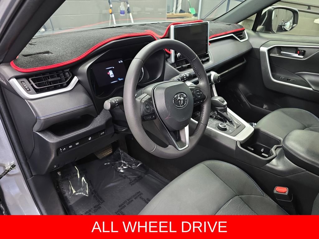 Used 2023 Toyota RAV4 SE w/ Convenience Package AWD/4WD image 16