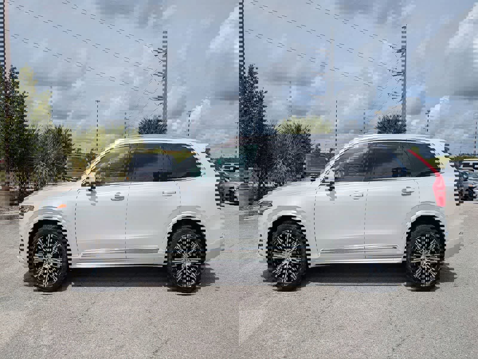 Used 2022 Volvo XC90 T6 Inscription w/ Advanced Package image 7