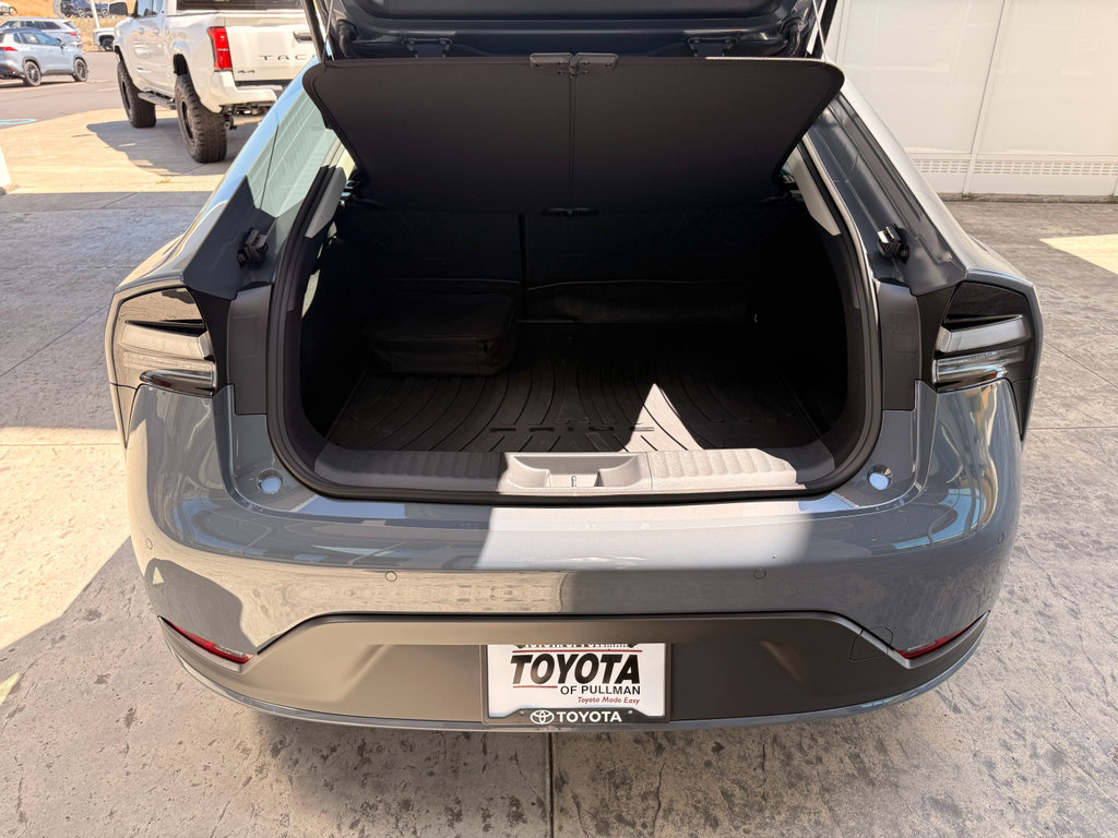 New 2026 Toyota Prius Plug-In Hybrid FWD image 8