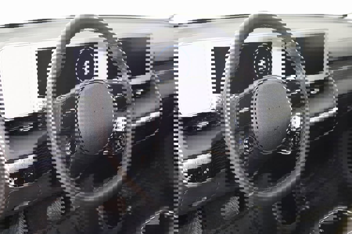 Used 2024 Hyundai Ioniq 5 SEL image 6