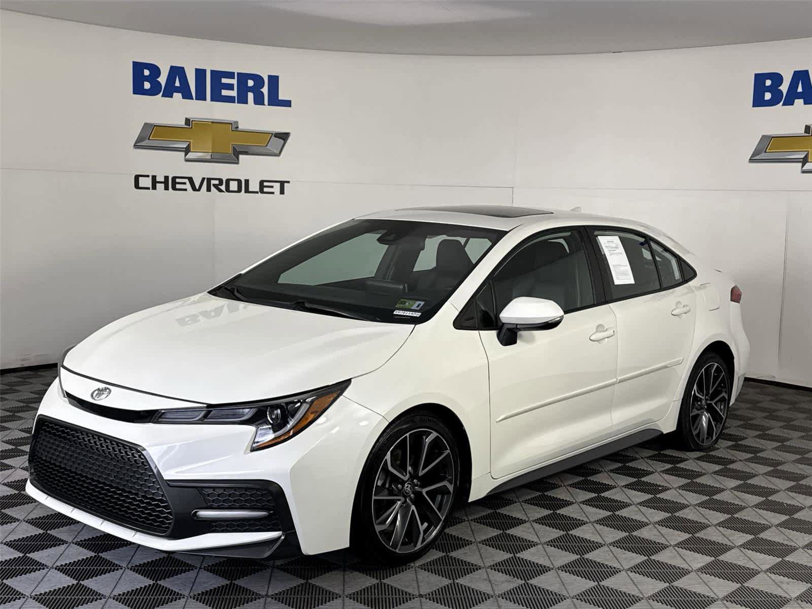 Used 2020 Toyota Corolla XSE FWD image 1
