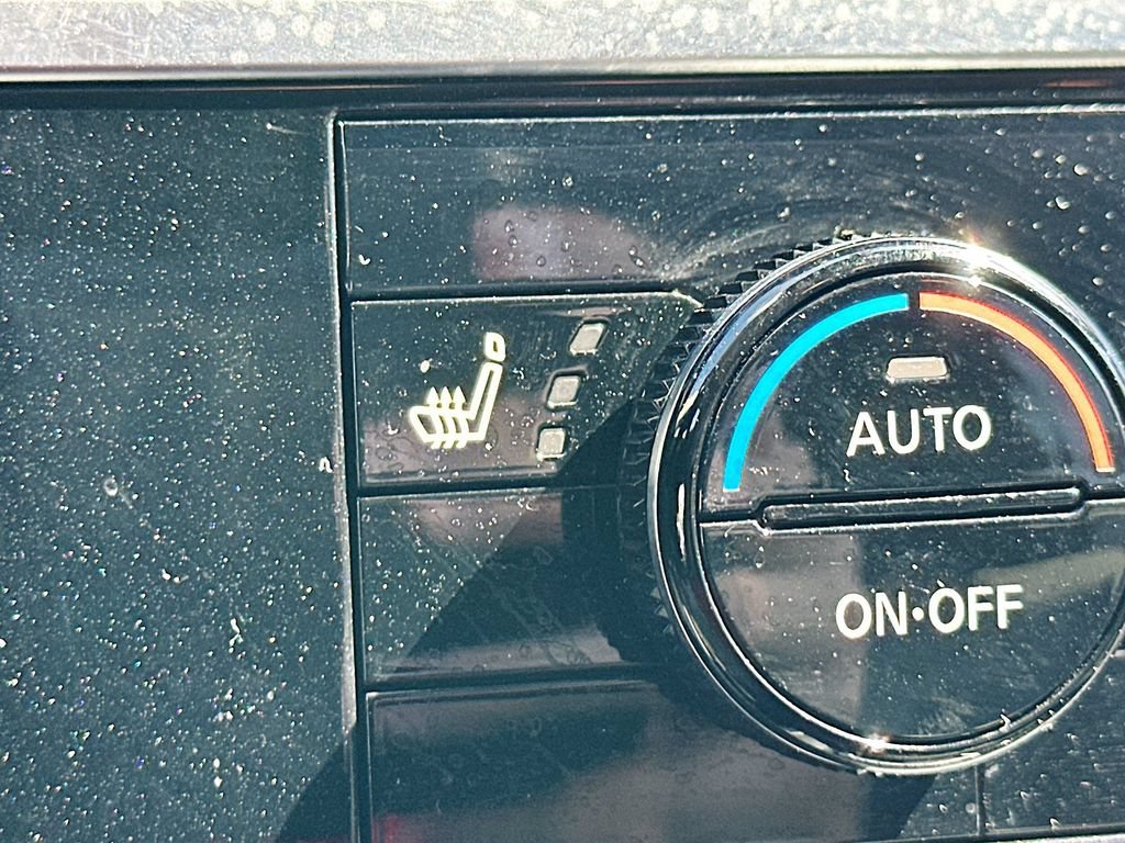 Used 2025 Nissan Pathfinder SL FWD image 19