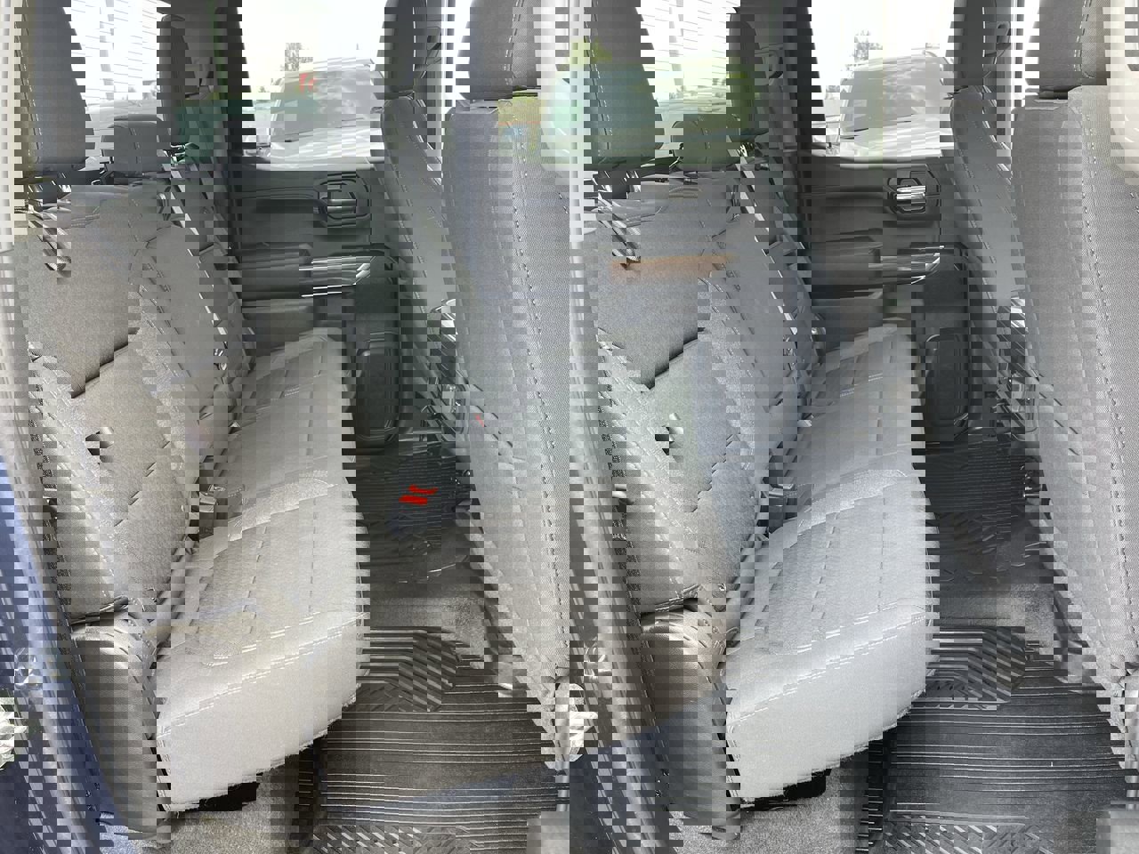 Used 2021 Chevrolet Silverado 1500 RST image 25