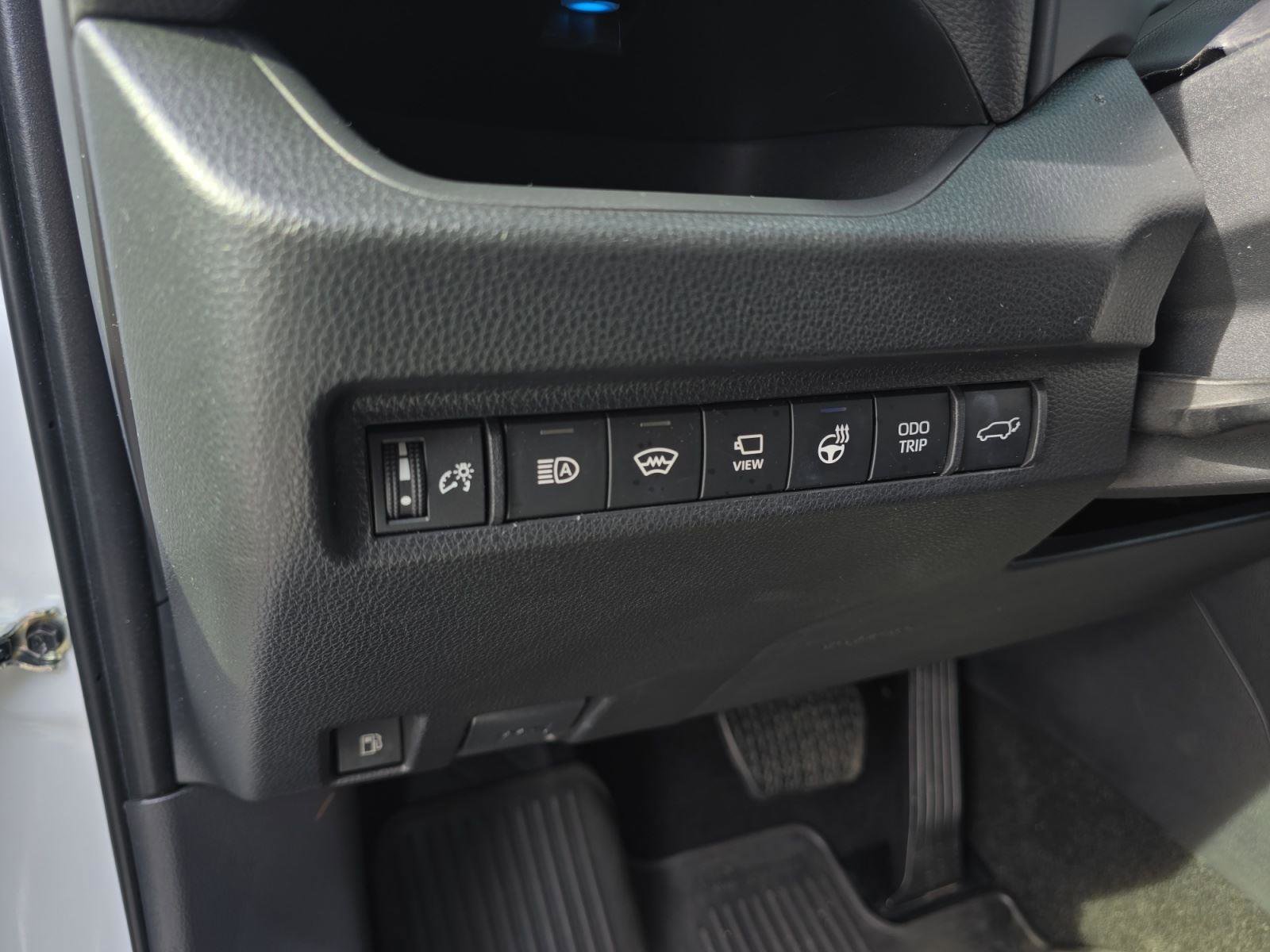 Used 2024 Toyota RAV4 XSE w/ Advanced Technology Package image 21