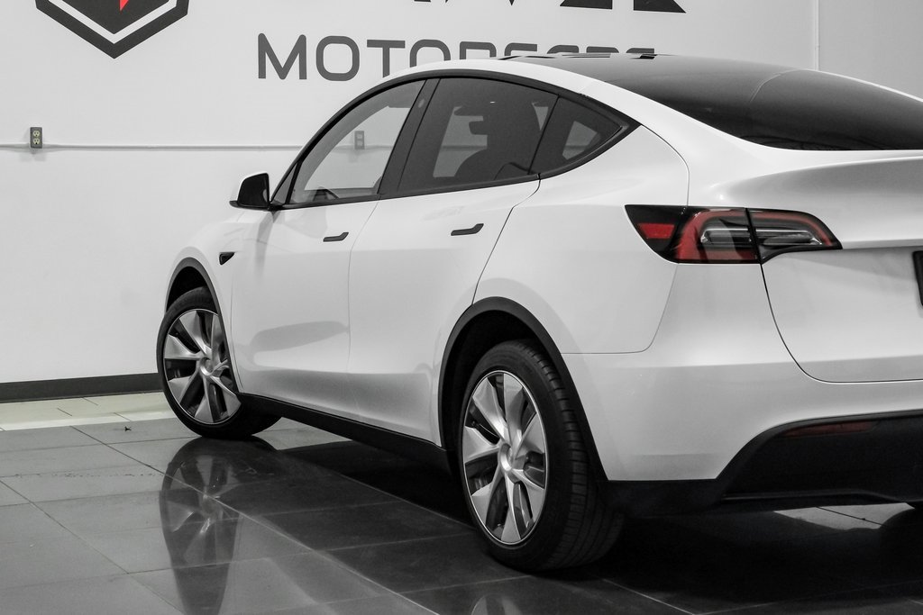 Used 2023 Tesla Model Y Long Range image 14