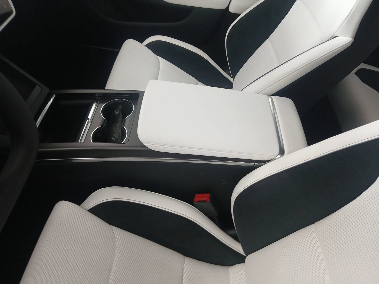 Used 2025 Tesla Model S Plaid AWD/4WD image 7