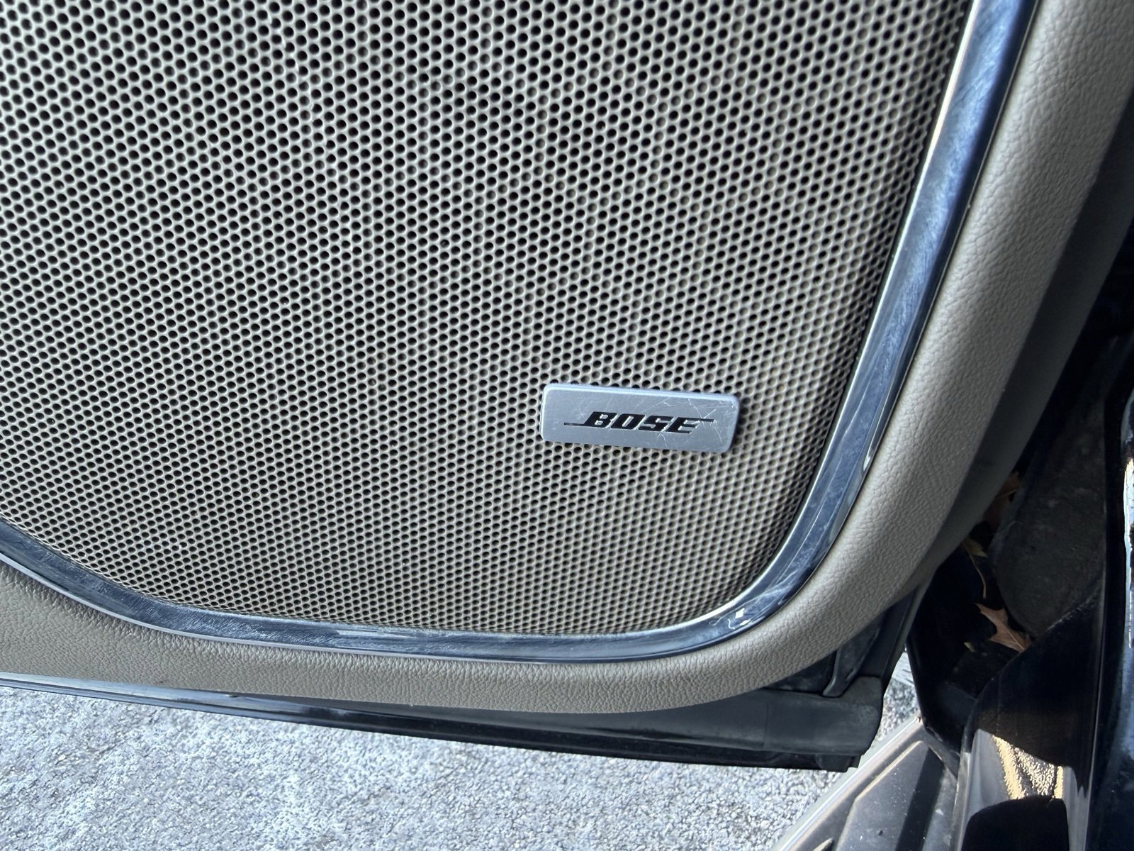 Used 2015 Chevrolet Suburban LTZ image 41