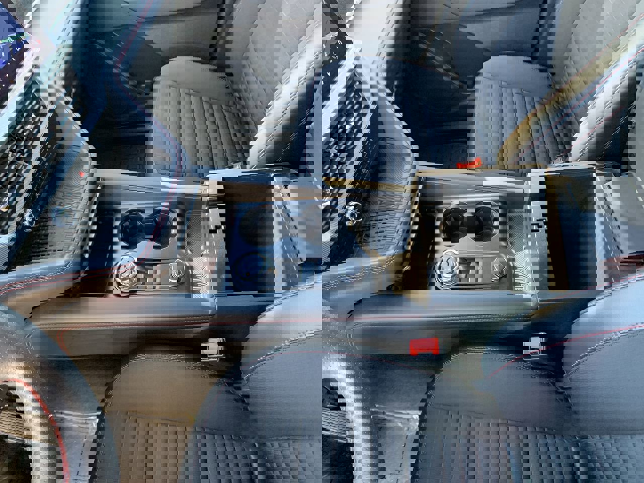 Used 2025 Ford Explorer ST-Line w/ Premium Package image 36