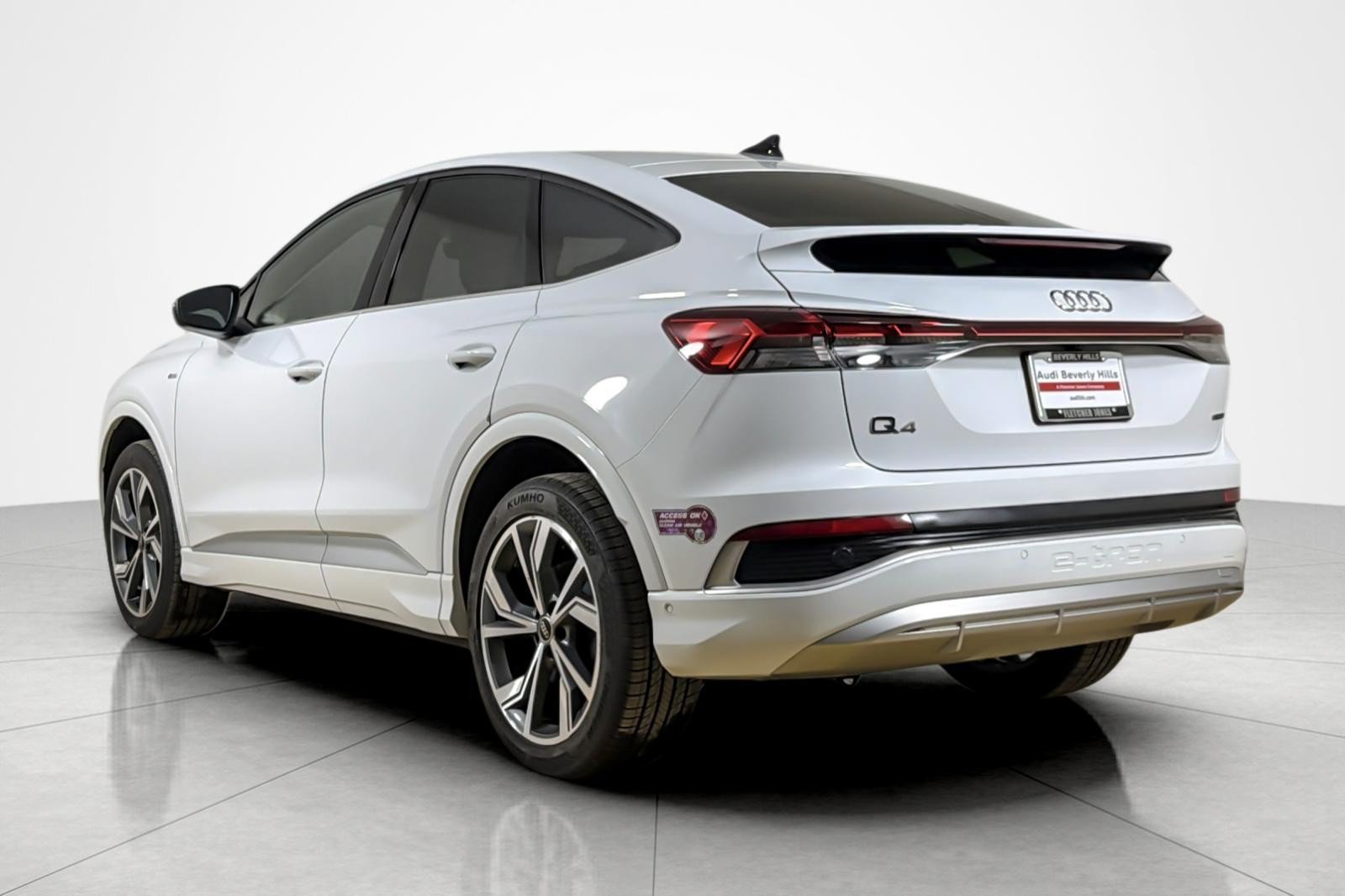 Certified 2023 Audi Q4 e-tron Premium Plus AWD/4WD image 3