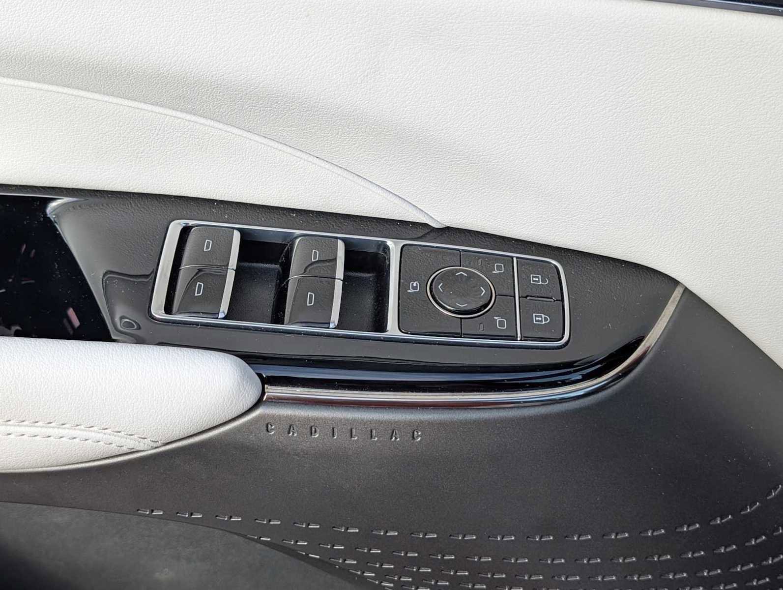 Used 2024 Cadillac Lyriq Sport image 25