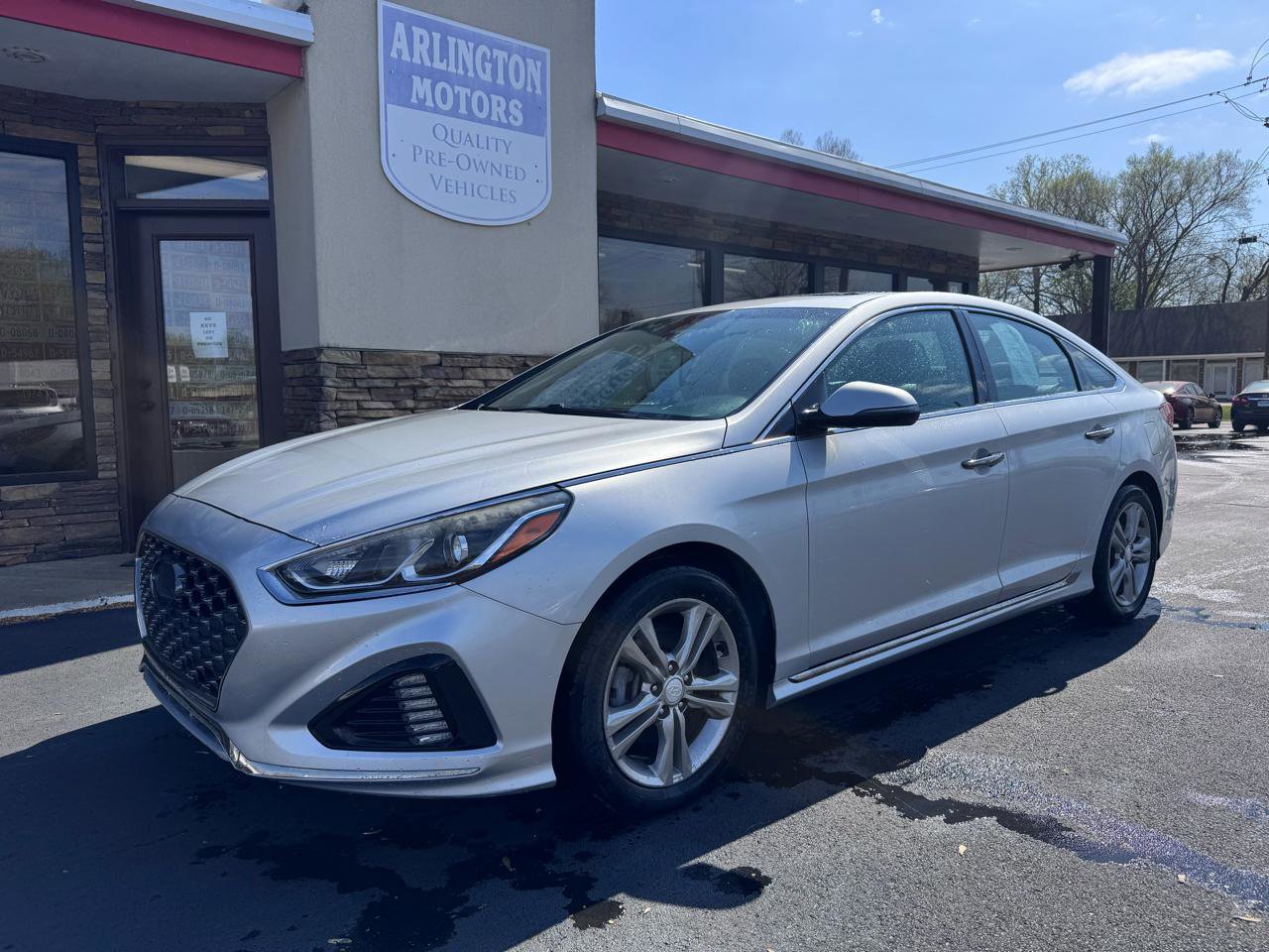 Used 2018 Hyundai Sonata Sport FWD image 2