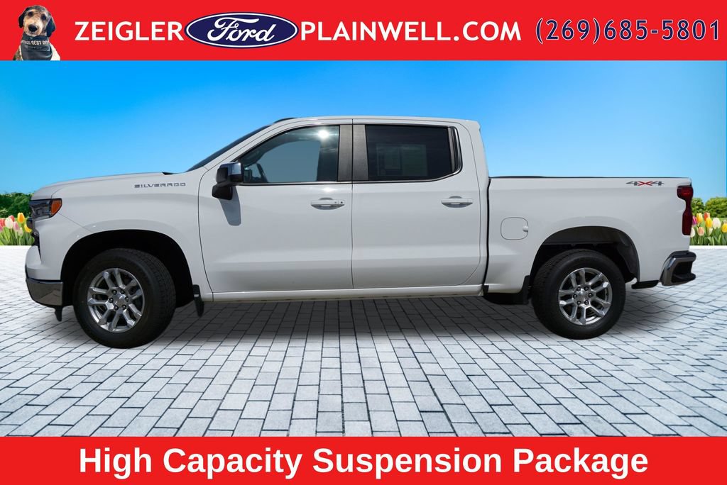 Used 2024 Chevrolet Silverado 1500 LT AWD/4WD image 2