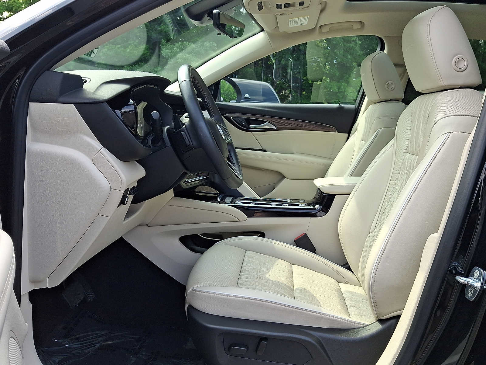 Used 2023 Buick Envision Avenir AWD/4WD image 16